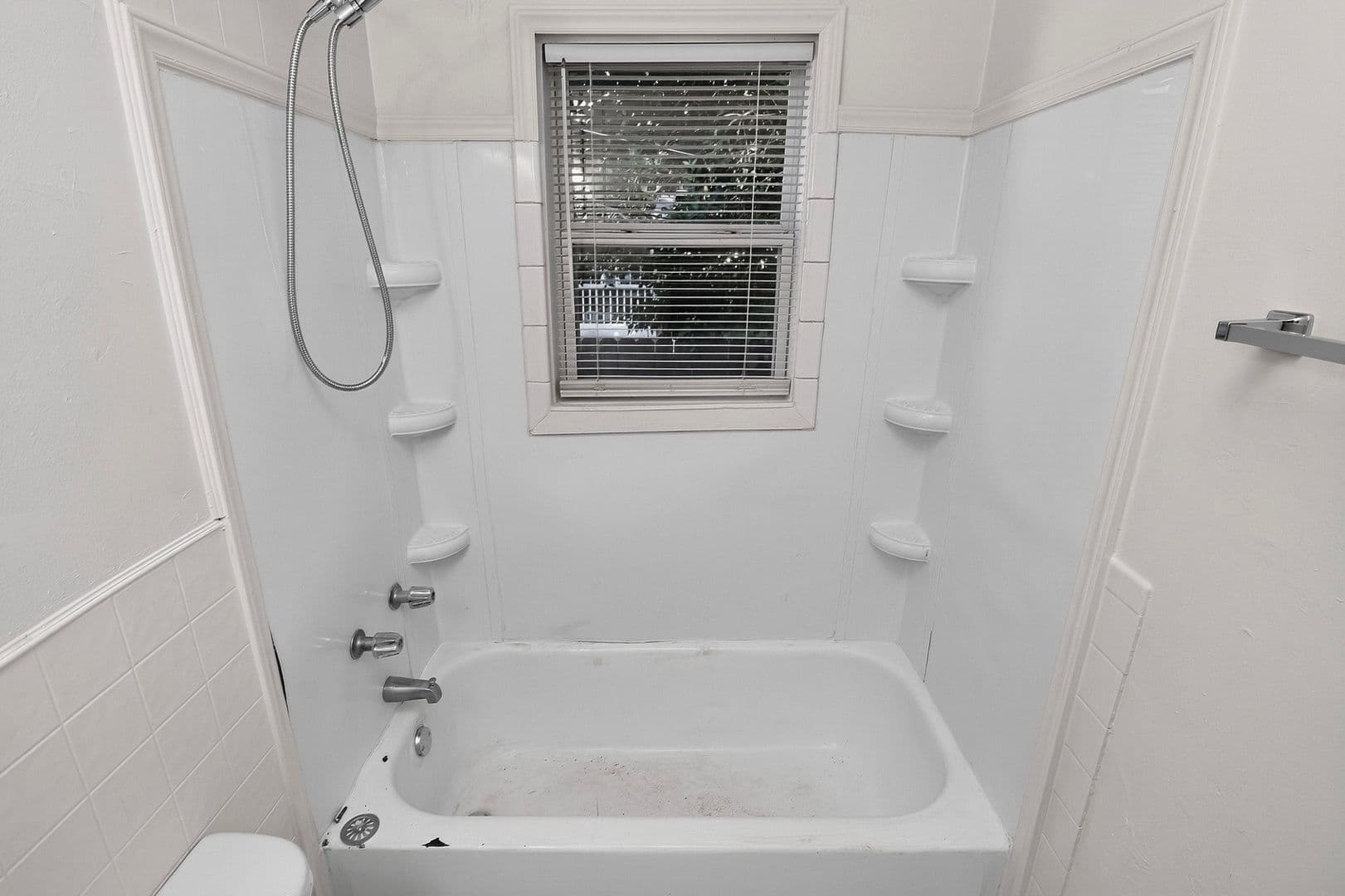 Charlotte House: 2414 Wilson Avenue