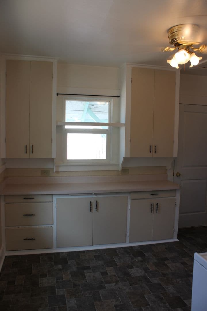 Pueblo House: 1407 Danforth Ave