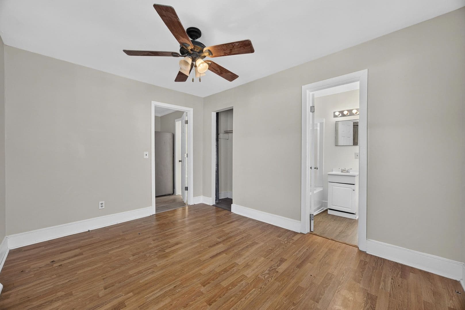 West Columbia House: 410 Graham Street