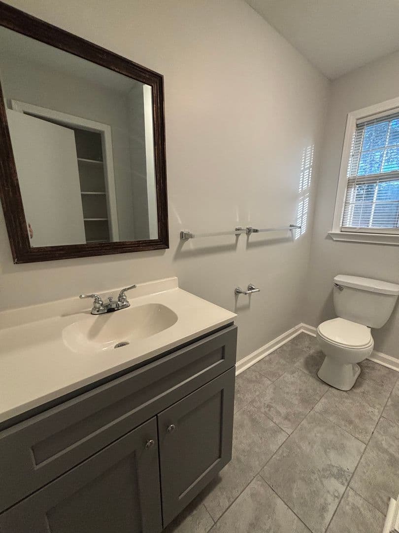 Columbia House: 132 Garden Springs Road