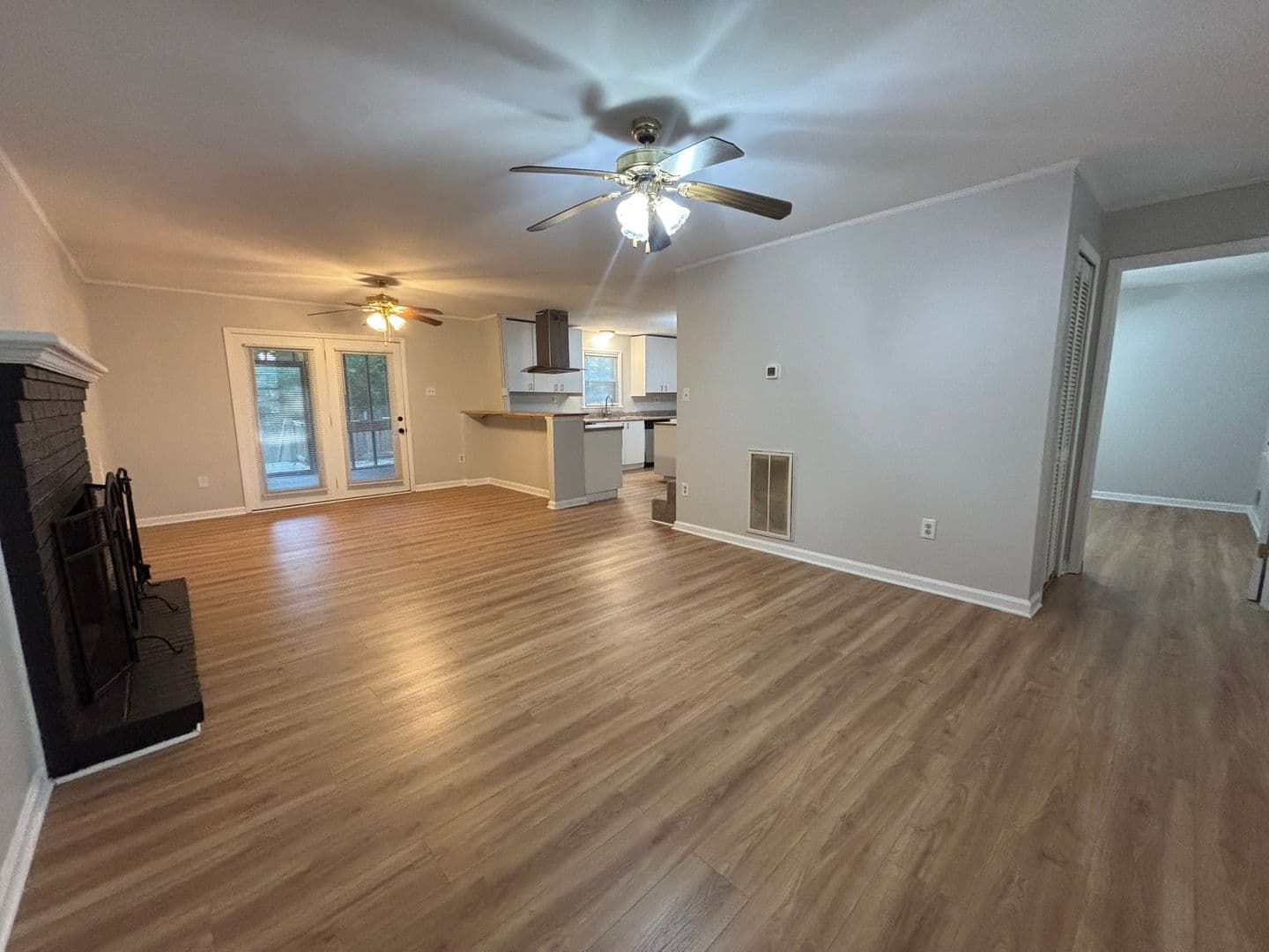 Columbia House: 132 Garden Springs Road