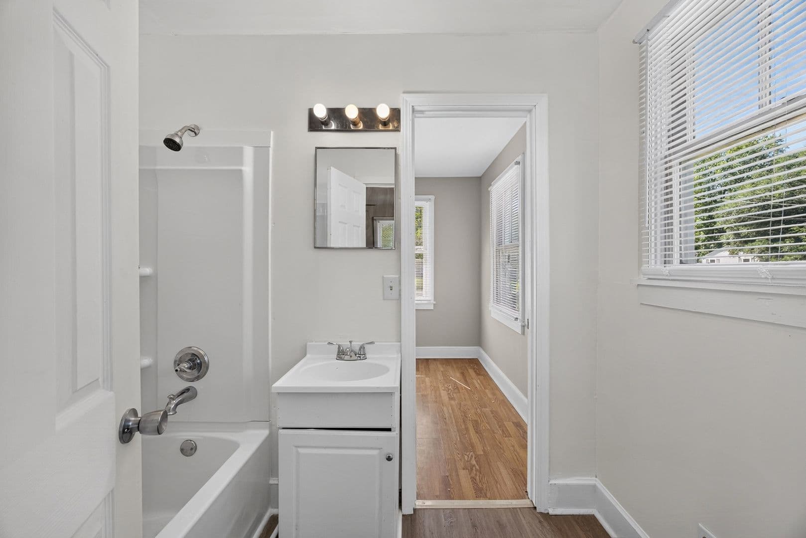 West Columbia House: 410 Graham Street