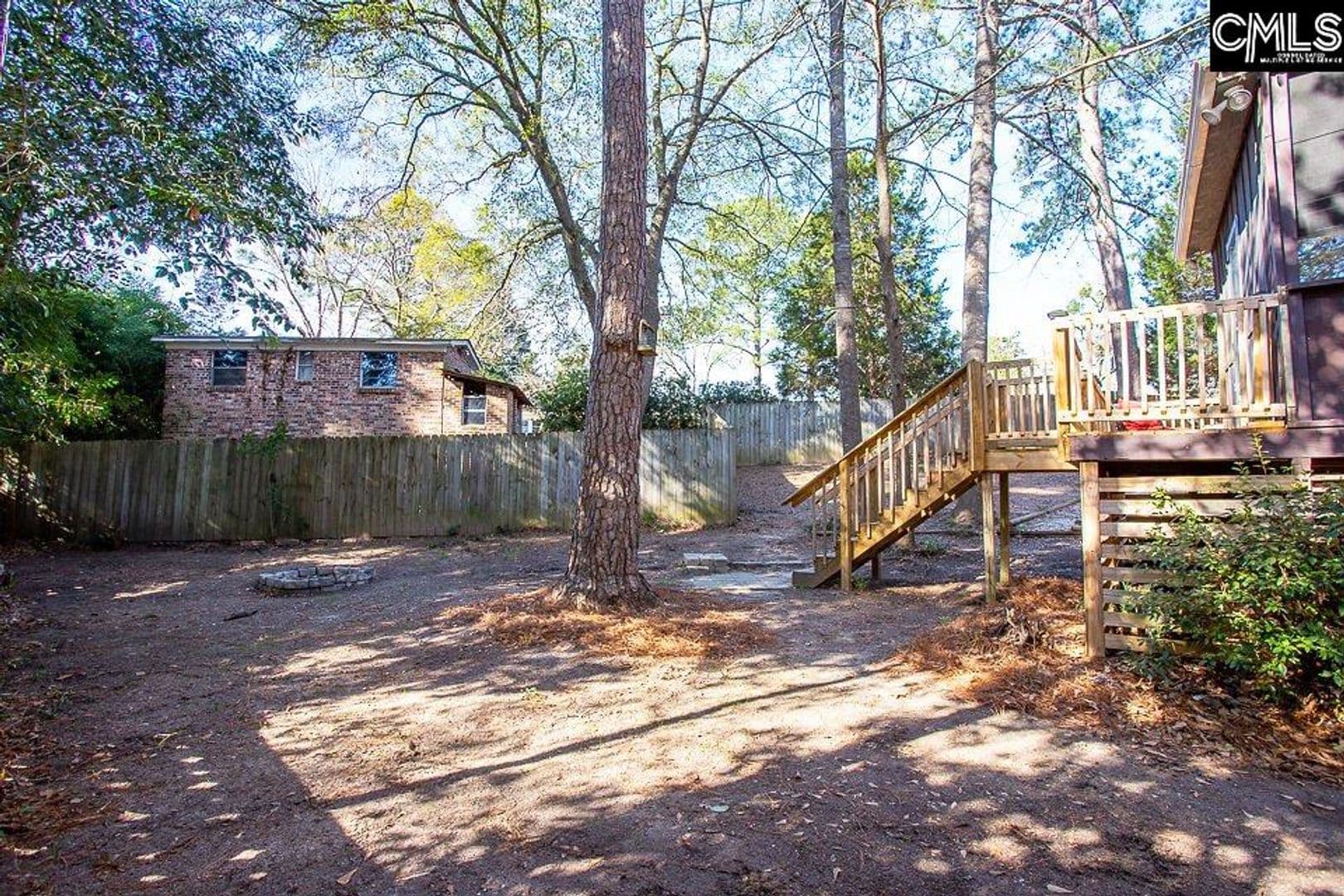 Columbia House: 132 Garden Springs Road