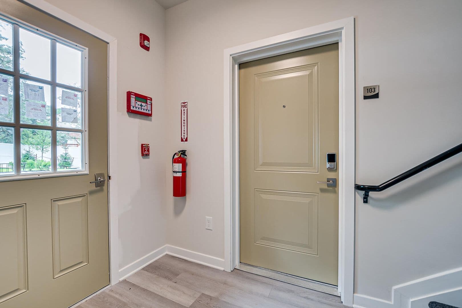 Edison Apartment: 463 Old Post Road