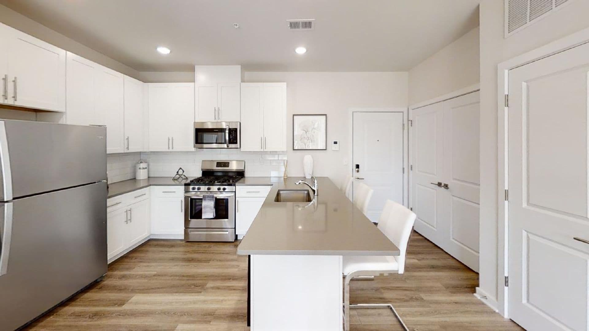 Piscataway Apartment: 19 Stelton Rd.