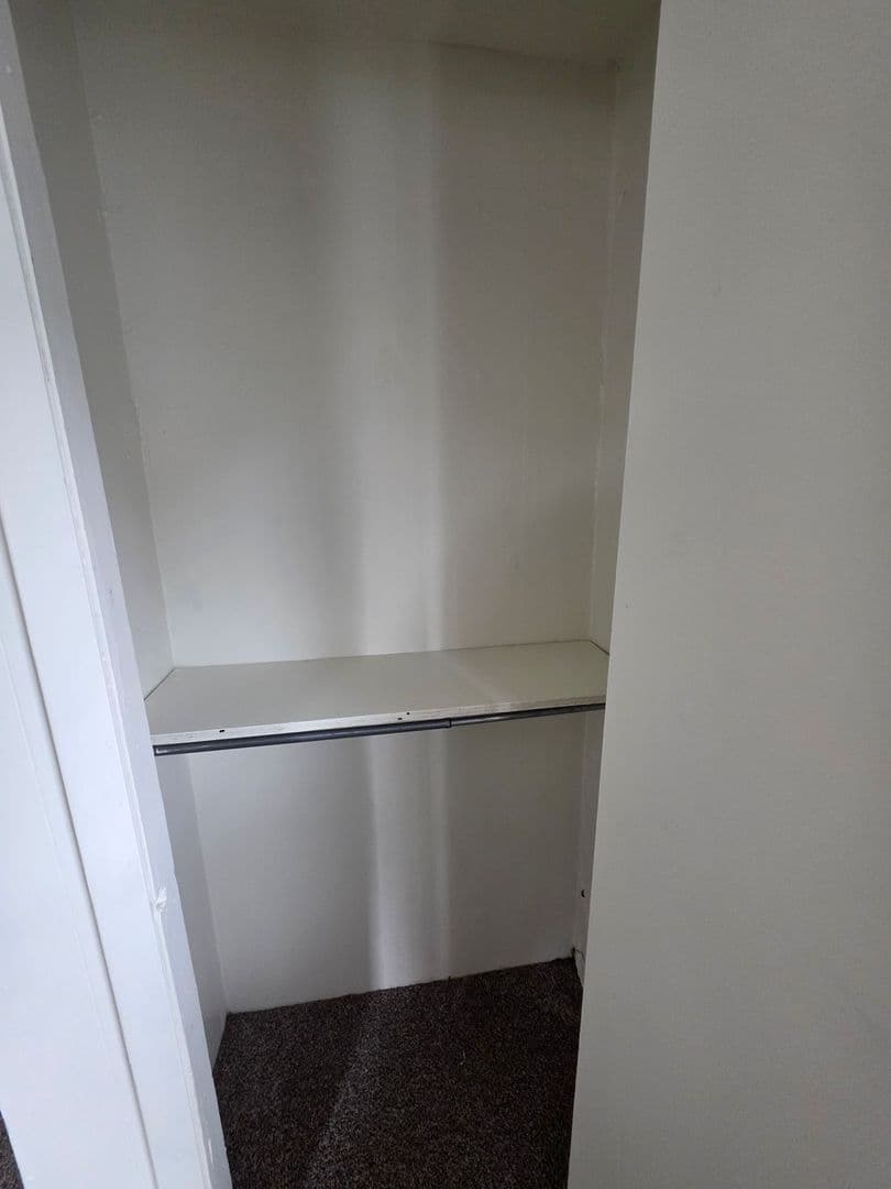 Green Bay House: 935 Dousman Street