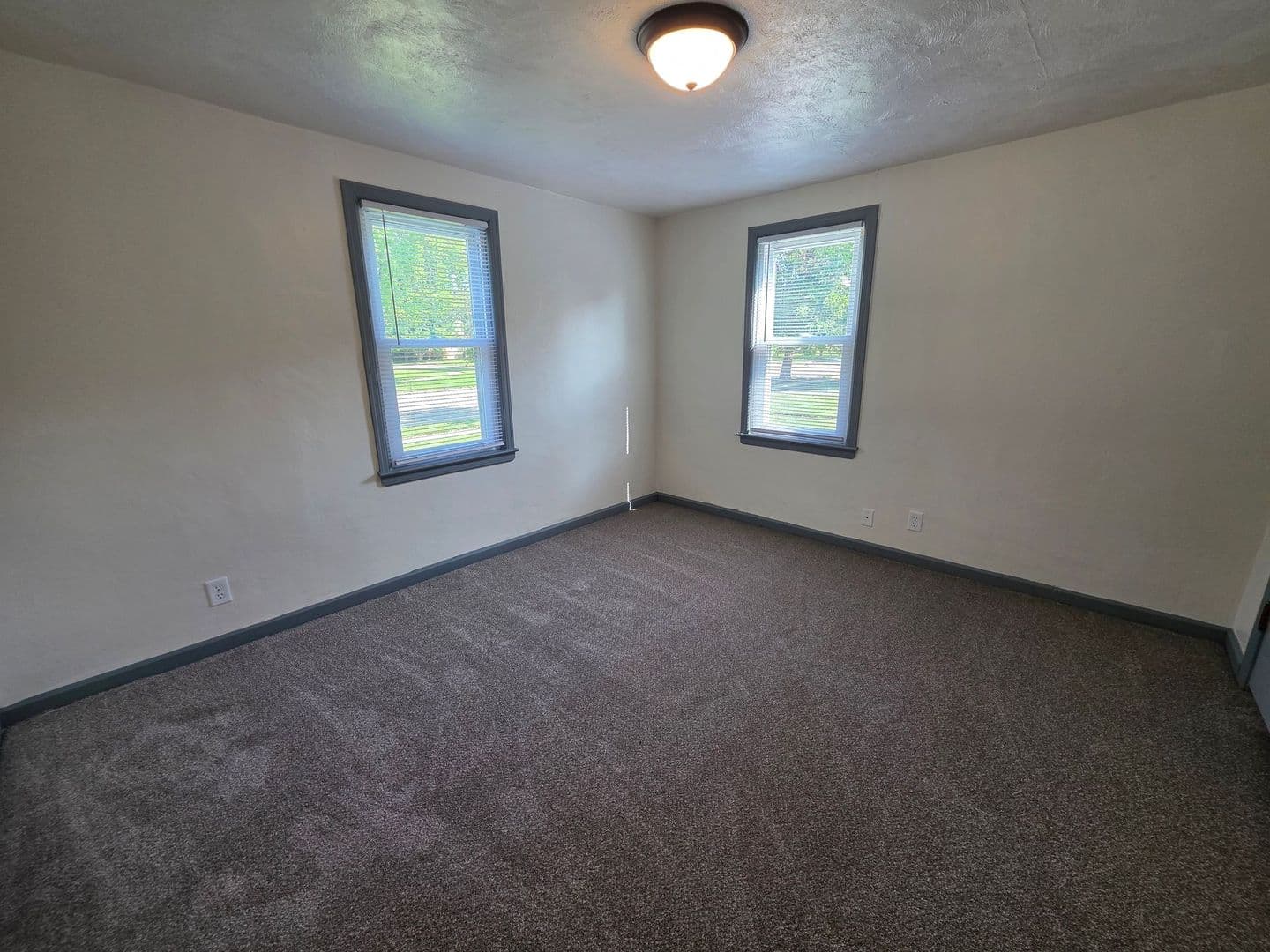 Menasha House: 753 Appleton Road