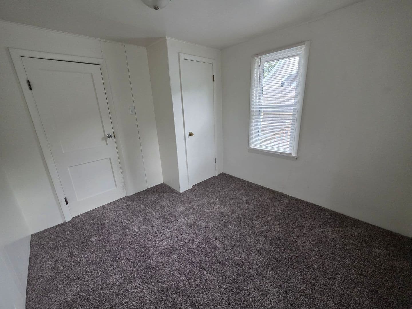 Green Bay House: 935 Dousman Street