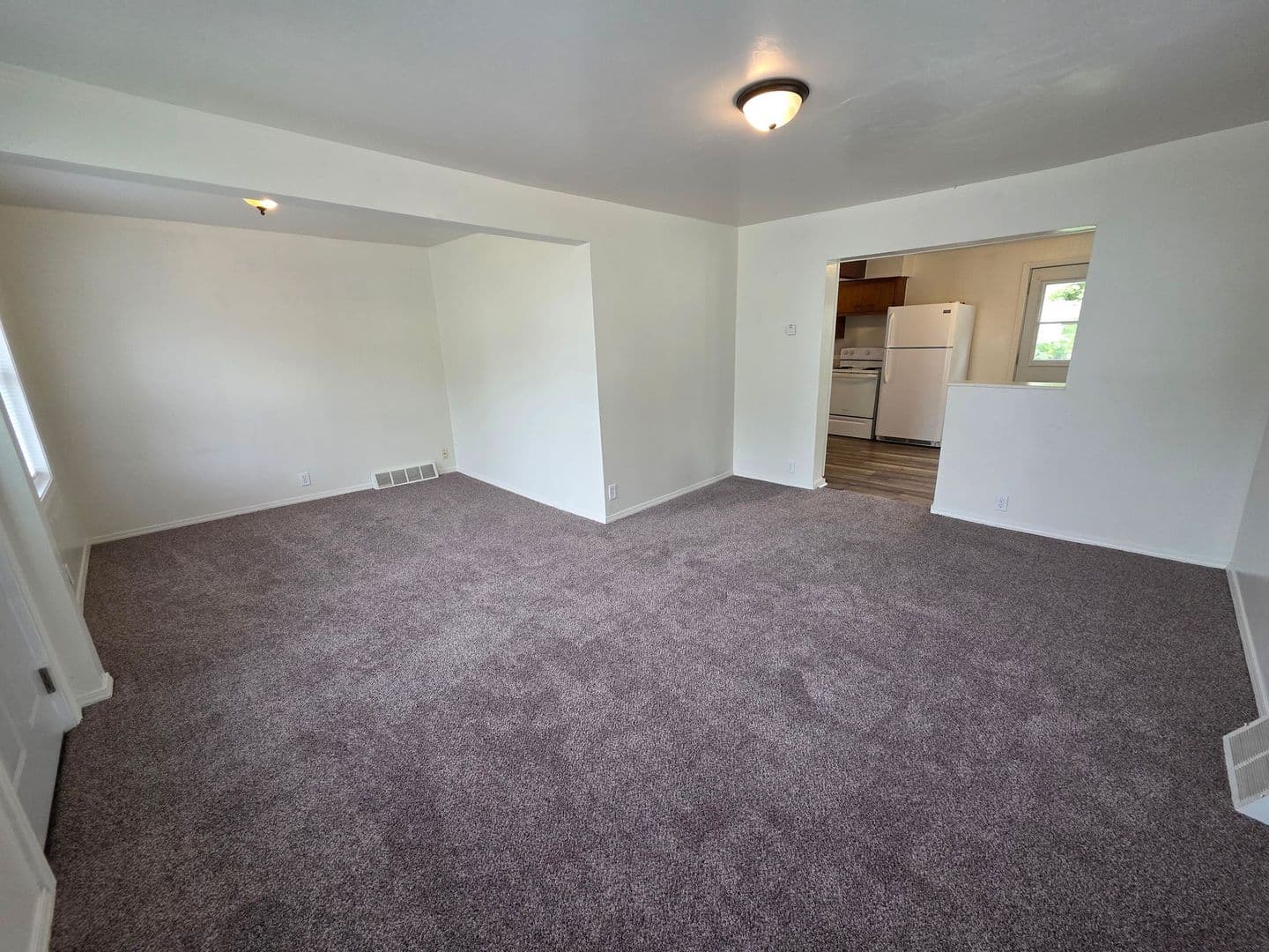 Green Bay House: 935 Dousman Street