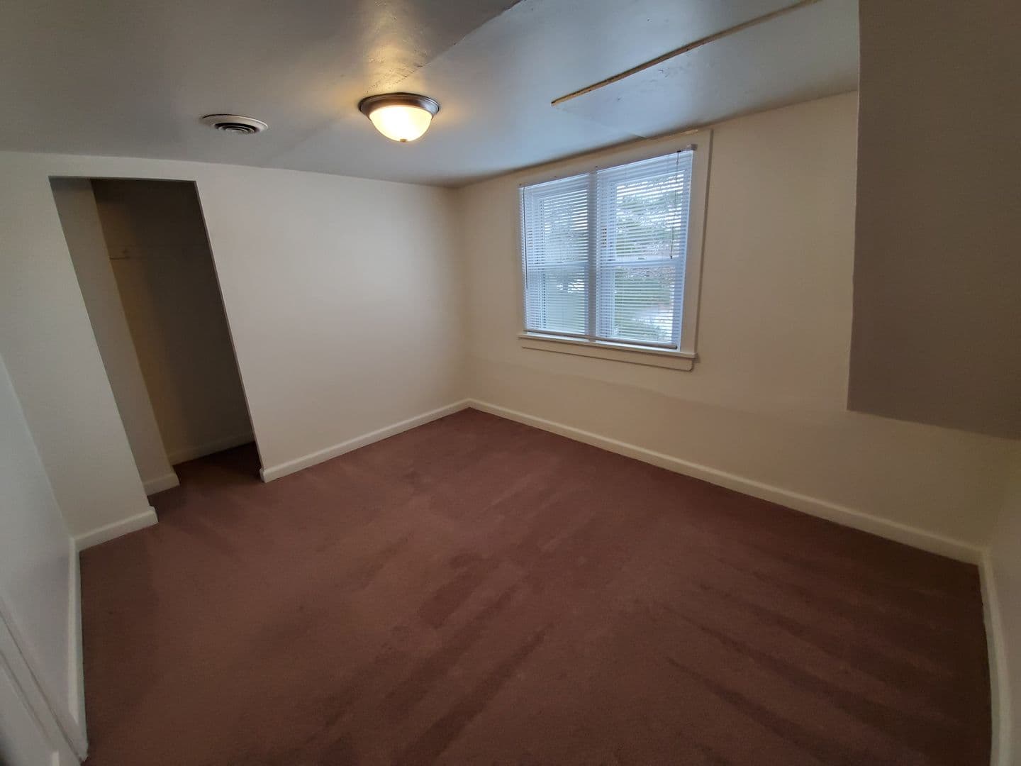 Kaukauna House: 1117 1/2 Crooks Avenue