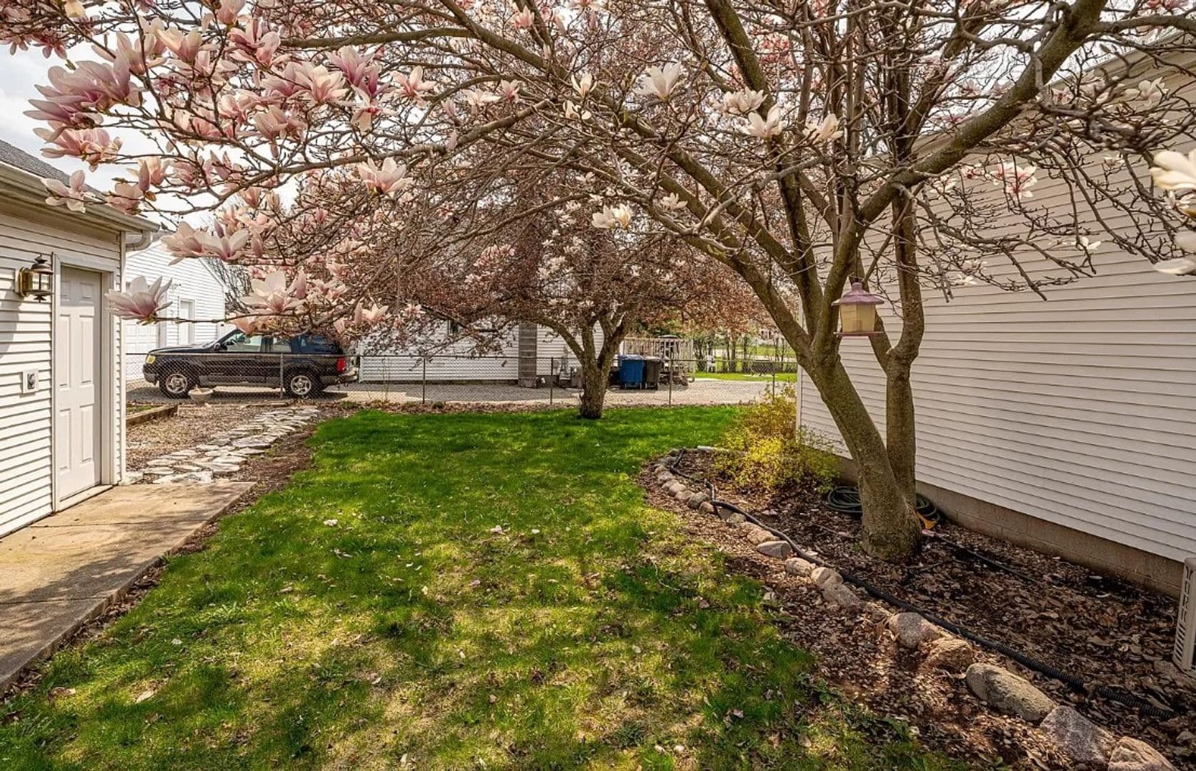 Oshkosh House: 520 Dove Street