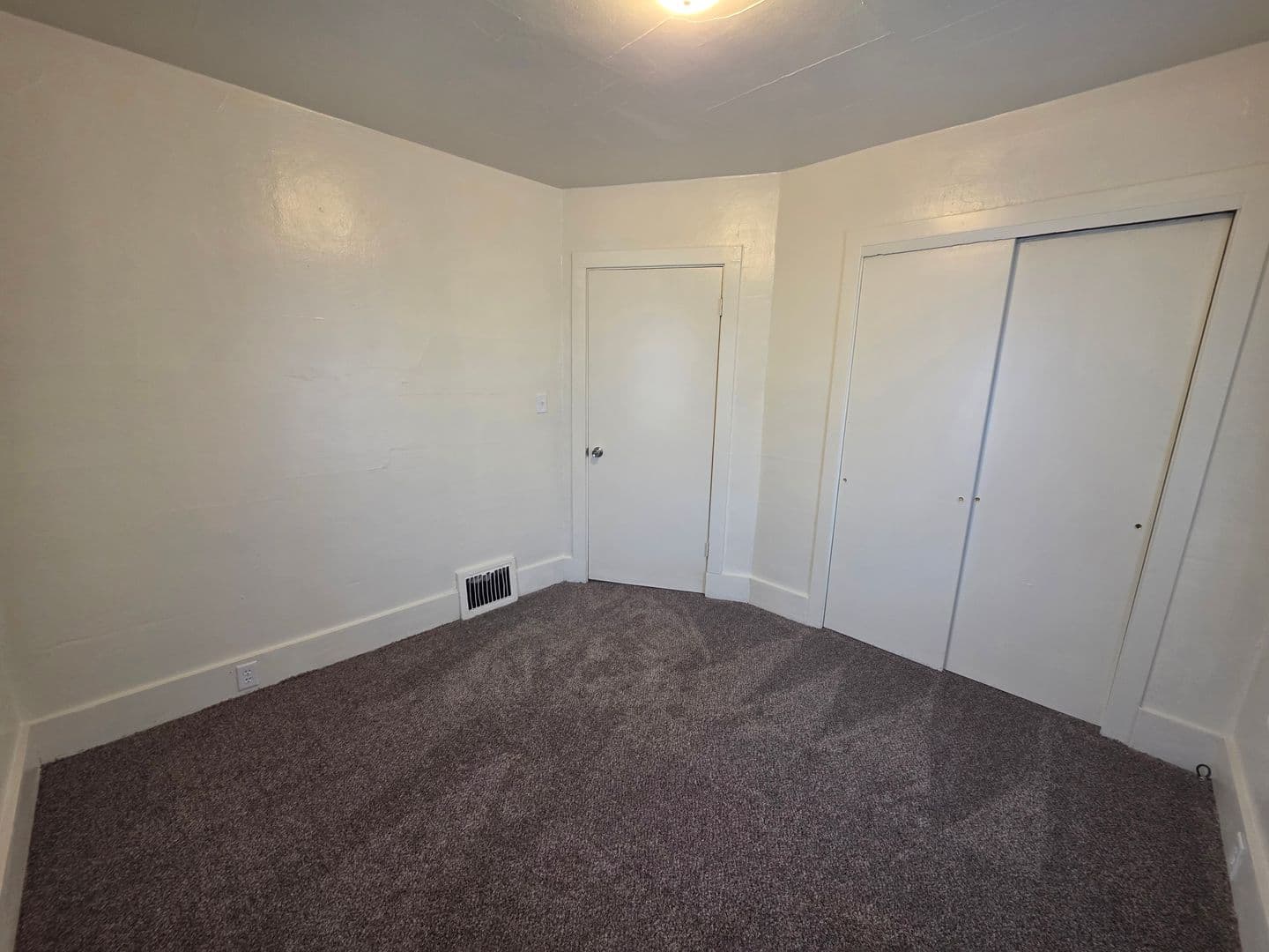 Appleton House: 216 S Mason Street