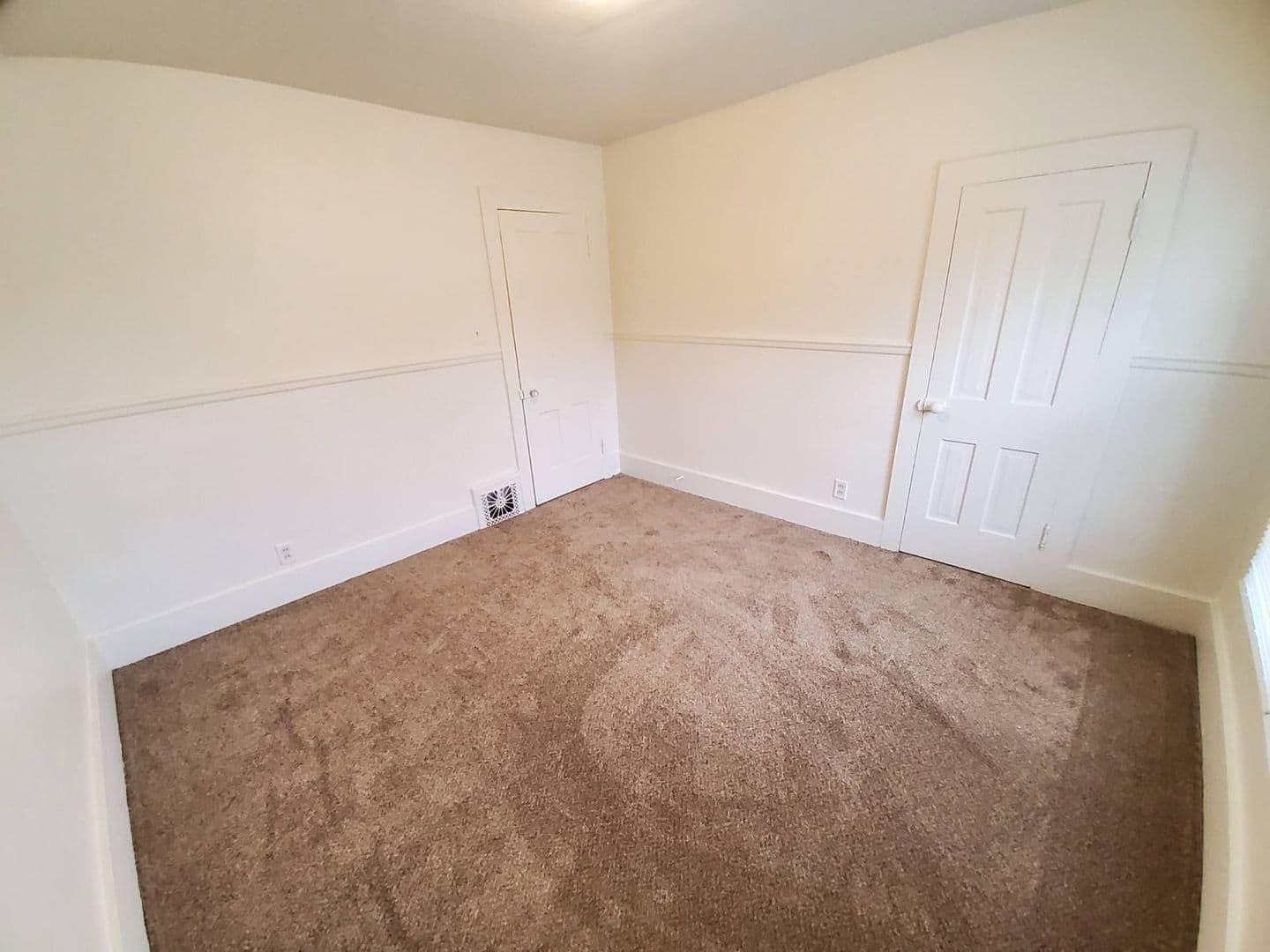 Appleton House: 702 N Oneida Street