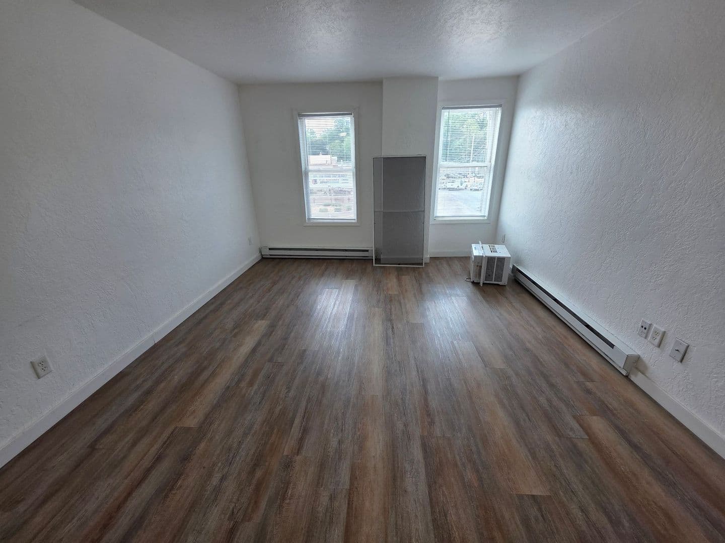 Kaukauna Apartment: 153 E 2nd Street