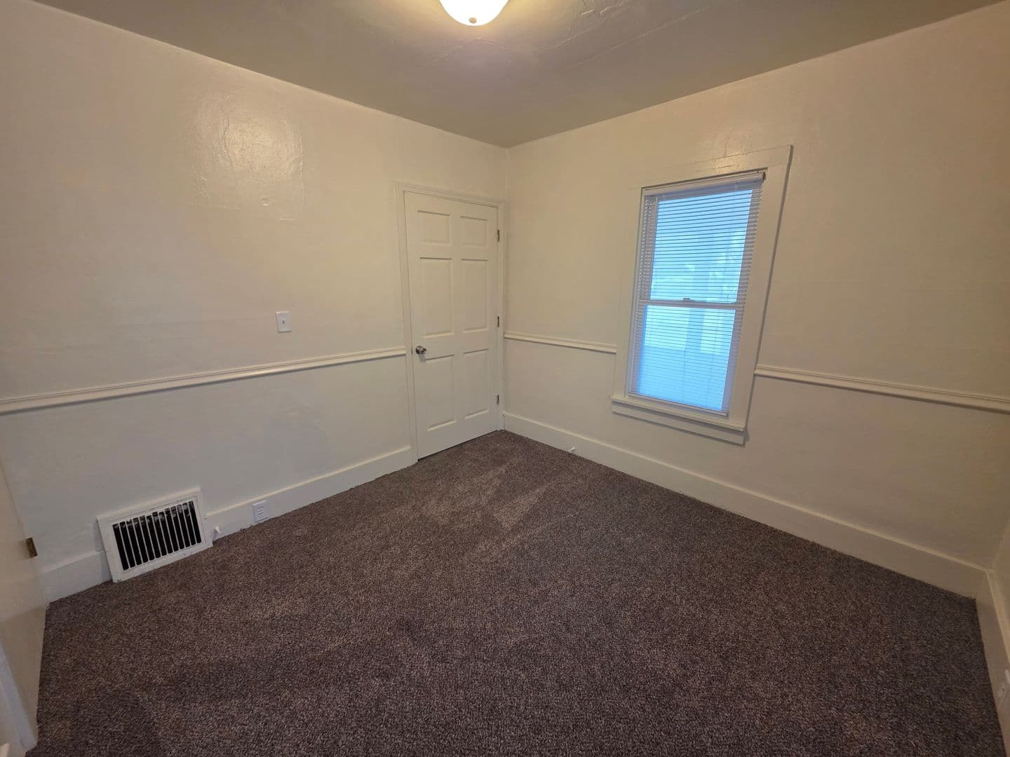 Appleton House: 216 S Mason Street