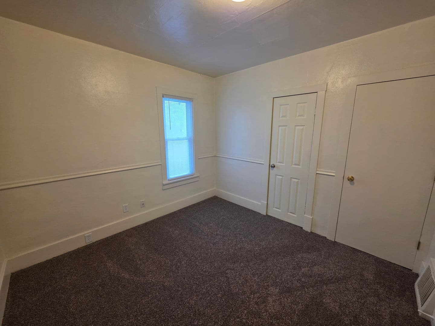 Appleton House: 216 S Mason Street