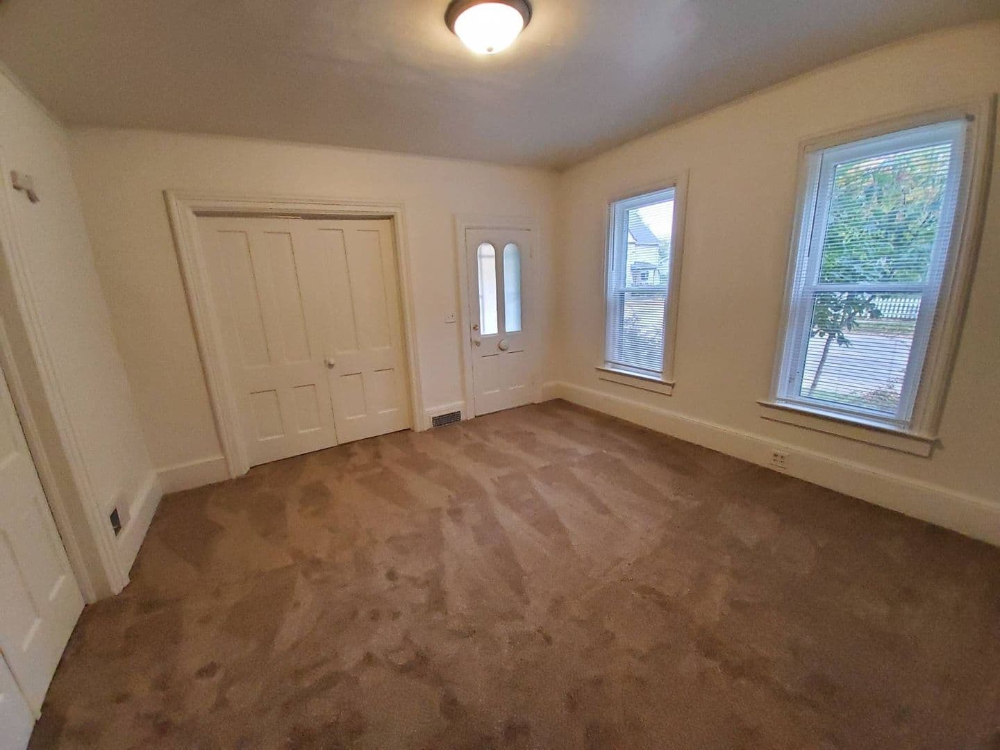 Appleton House: 702 N Oneida Street