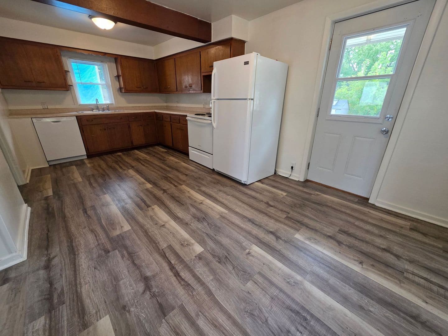 Green Bay House: 935 Dousman Street