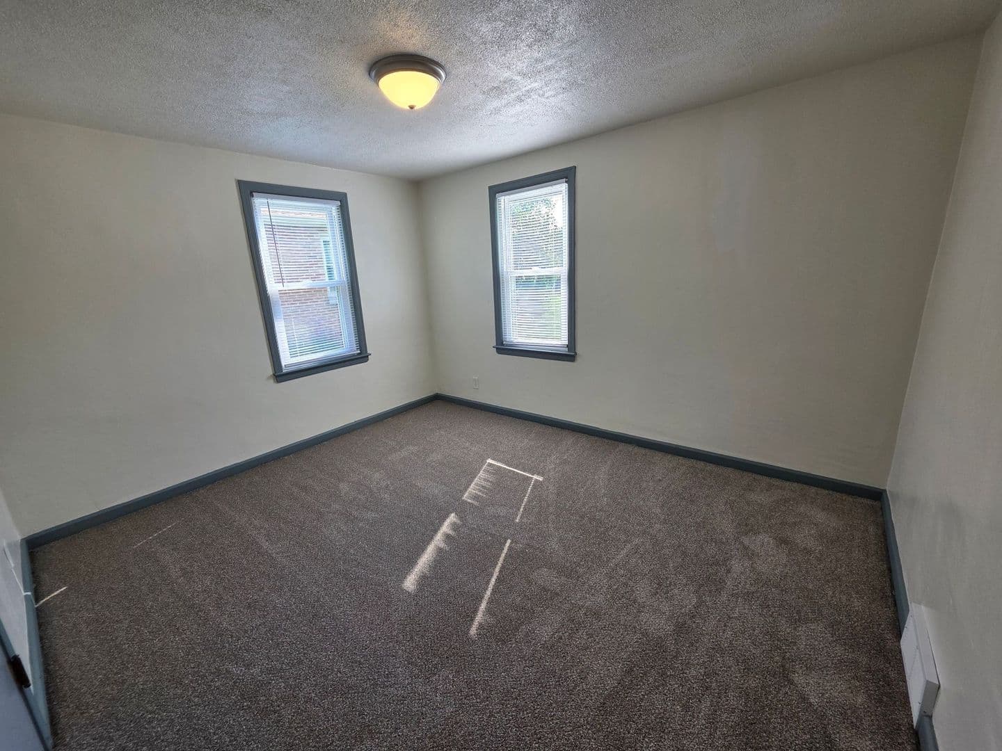 Menasha House: 753 Appleton Road