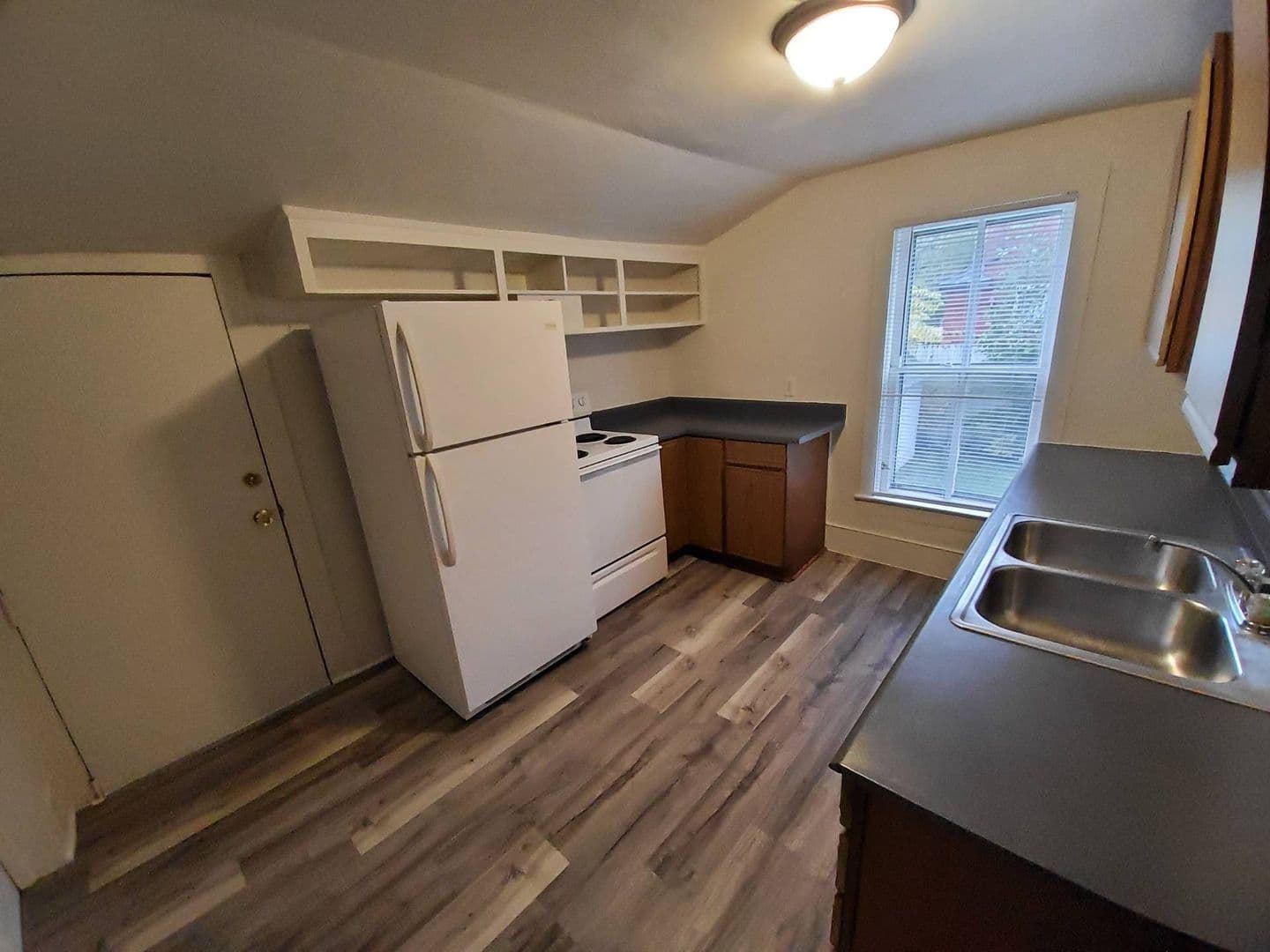 Appleton House: 702 N Oneida Street