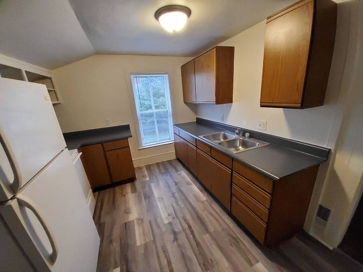 Appleton House: 702 N Oneida Street