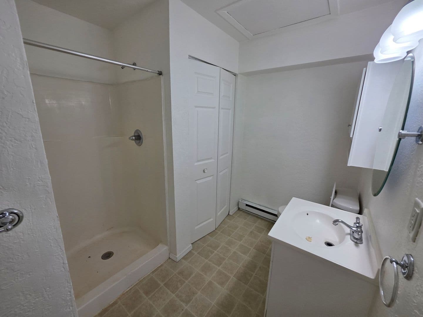 Kaukauna Apartment: 153 E 2nd Street