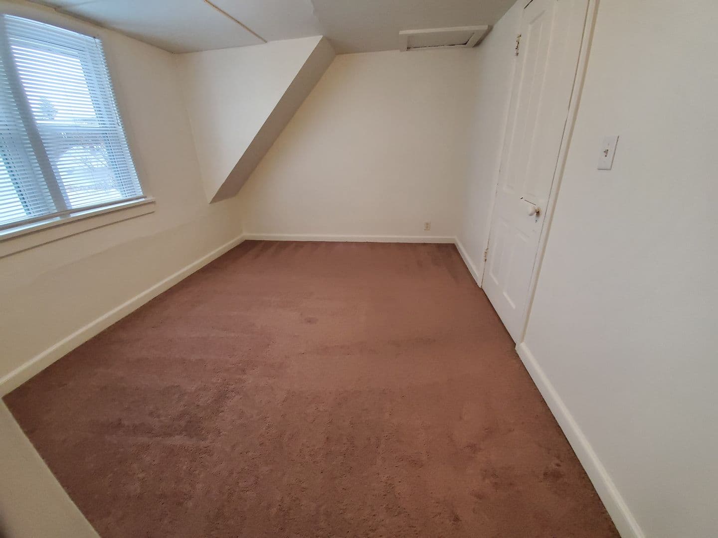 Kaukauna House: 1117 1/2 Crooks Avenue
