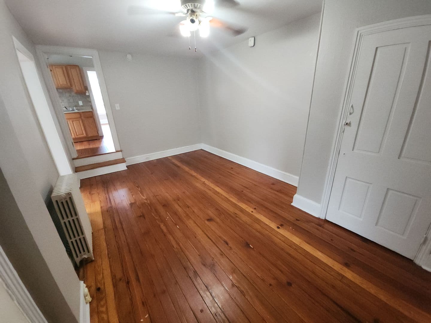 Philadelphia Apartment: 112 E Mount Airy Ave