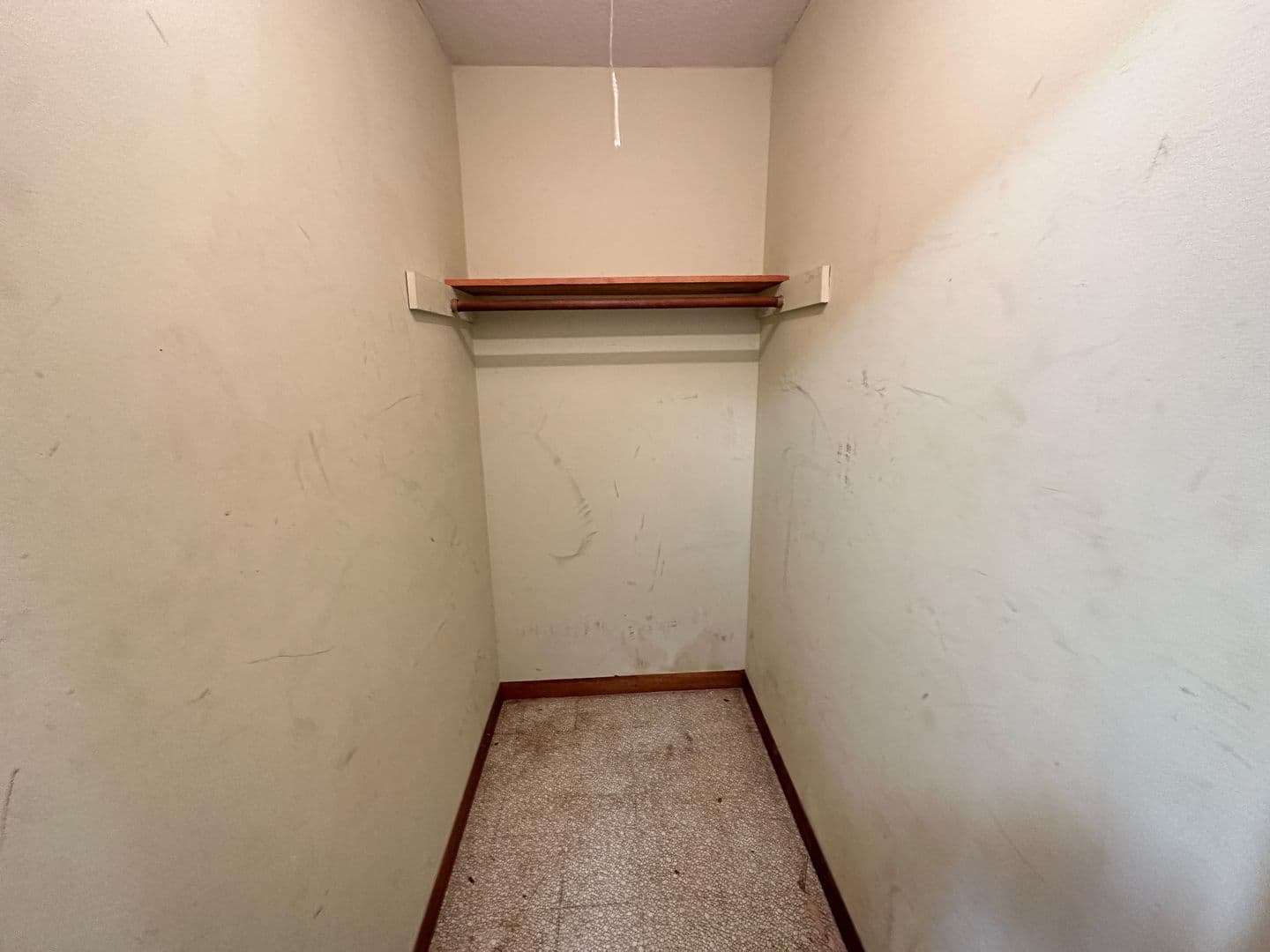 Ames Apartment: 2921 Woodland St