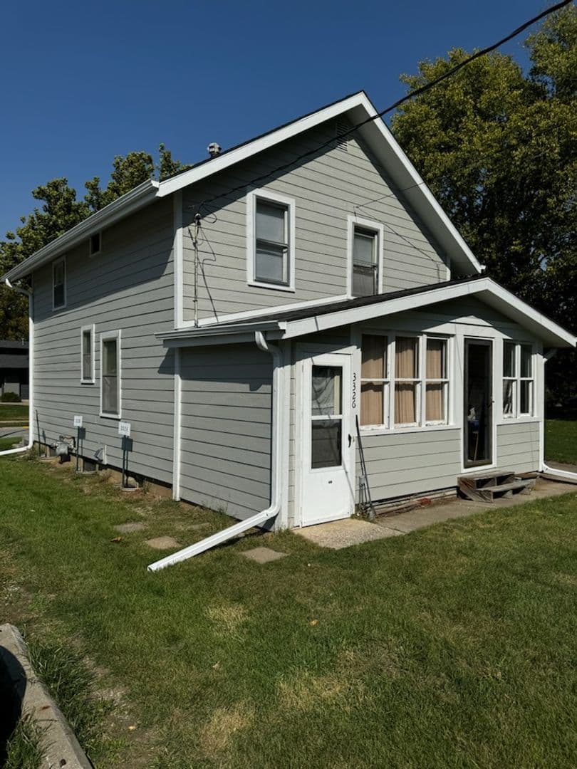 Ames House: 3322 Story St