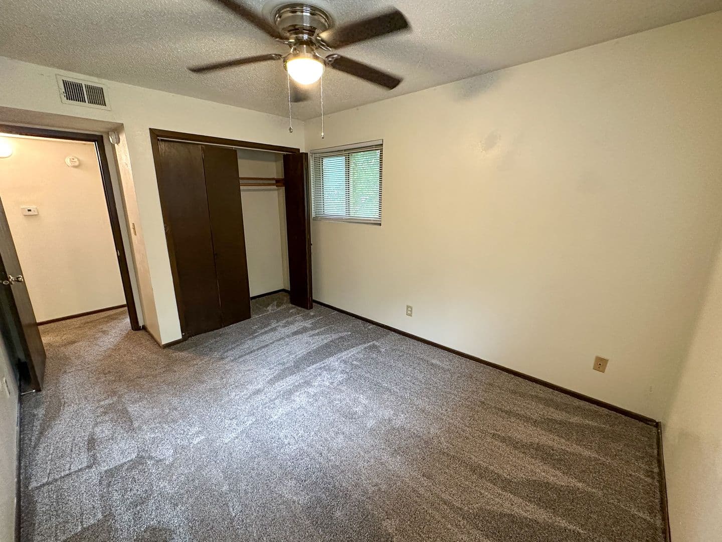 Ames Apartment: 121 Howard Ave