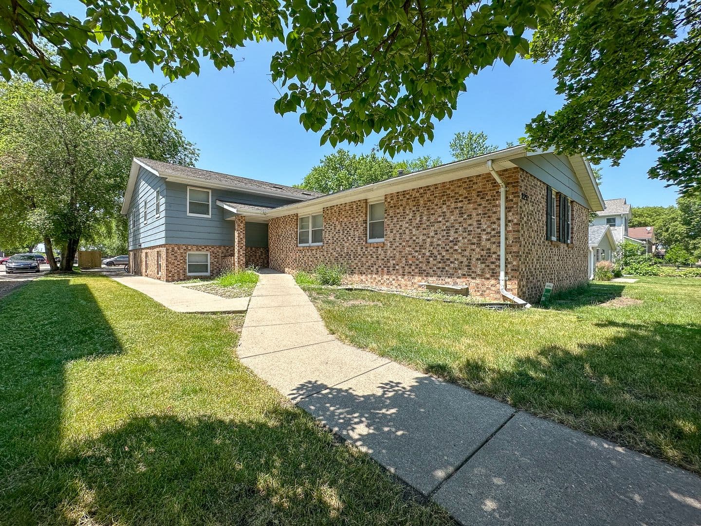 Ames Apartment: 225 Washington Ave