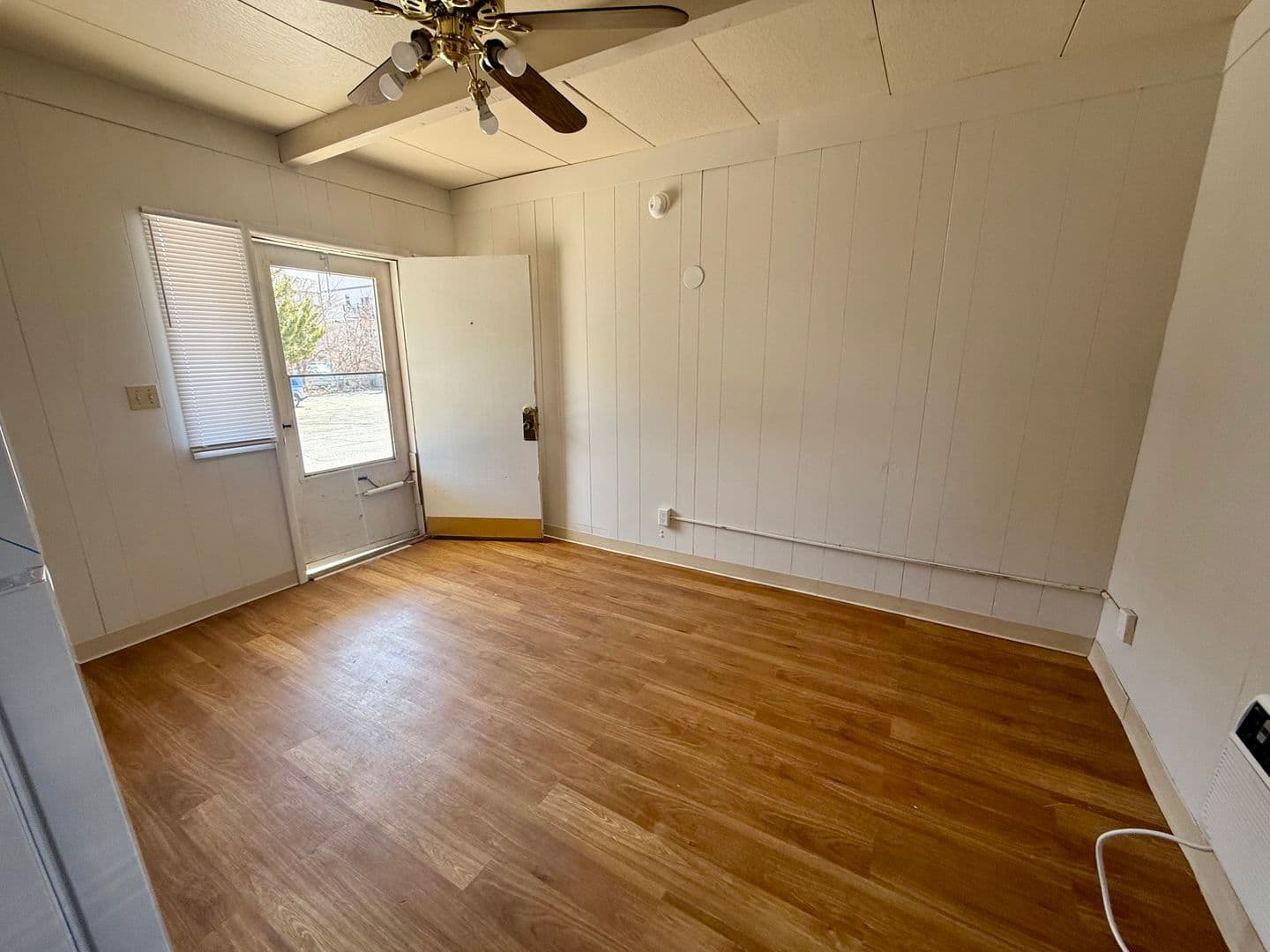 Ames Apartment: 4216 Lincoln Swing St
