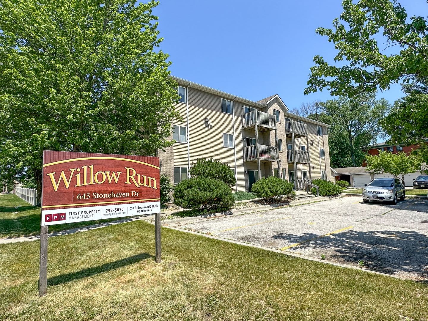 Ames Apartment: 645 Stonehaven Drive