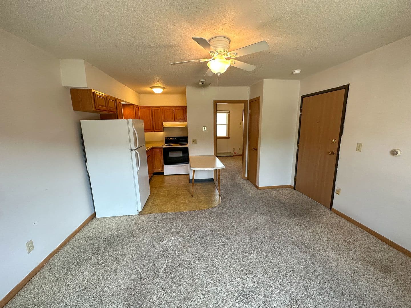 Ames Apartment: 2929 West St