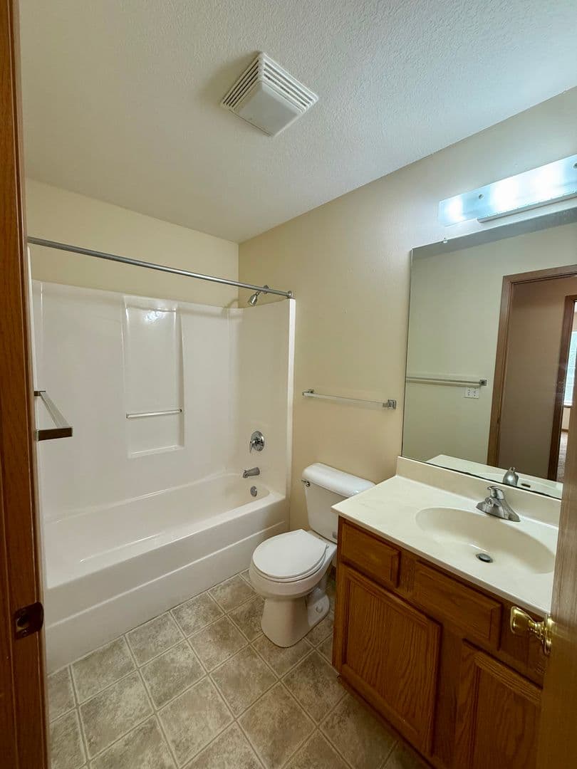 Ames Apartment: 219 Crystal St