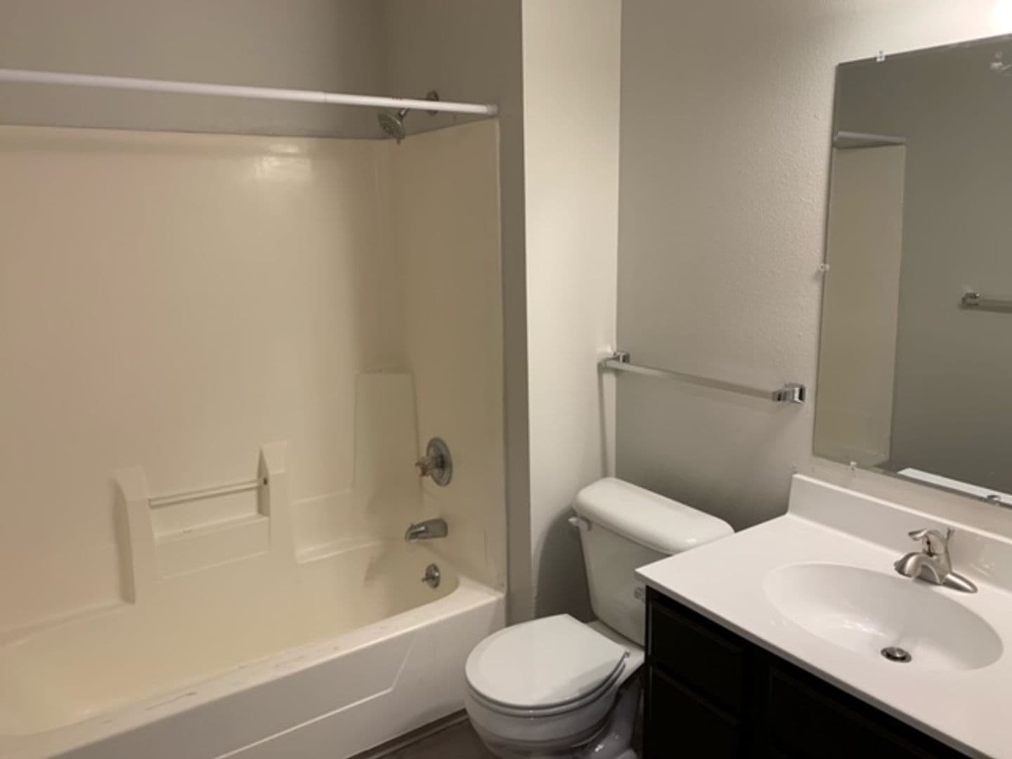 Ames Apartment: 312 Hillcrest Ave