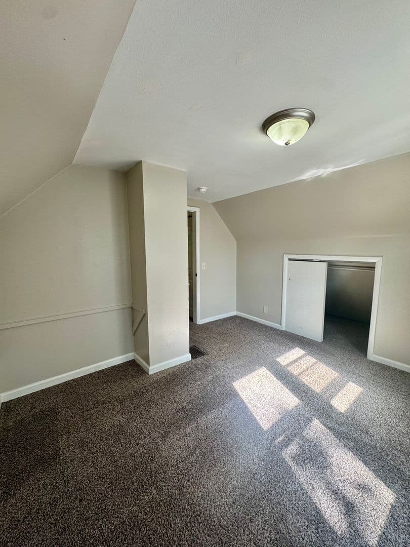 Ames House: 3002 Woodland St