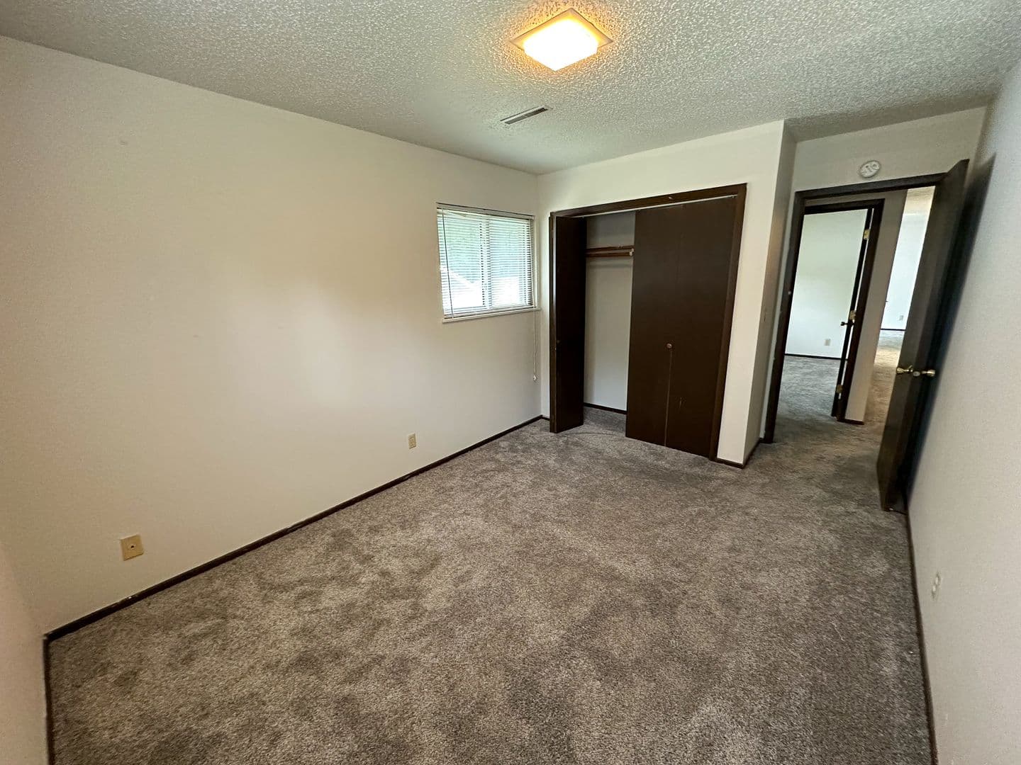 Ames Apartment: 121 Howard Ave