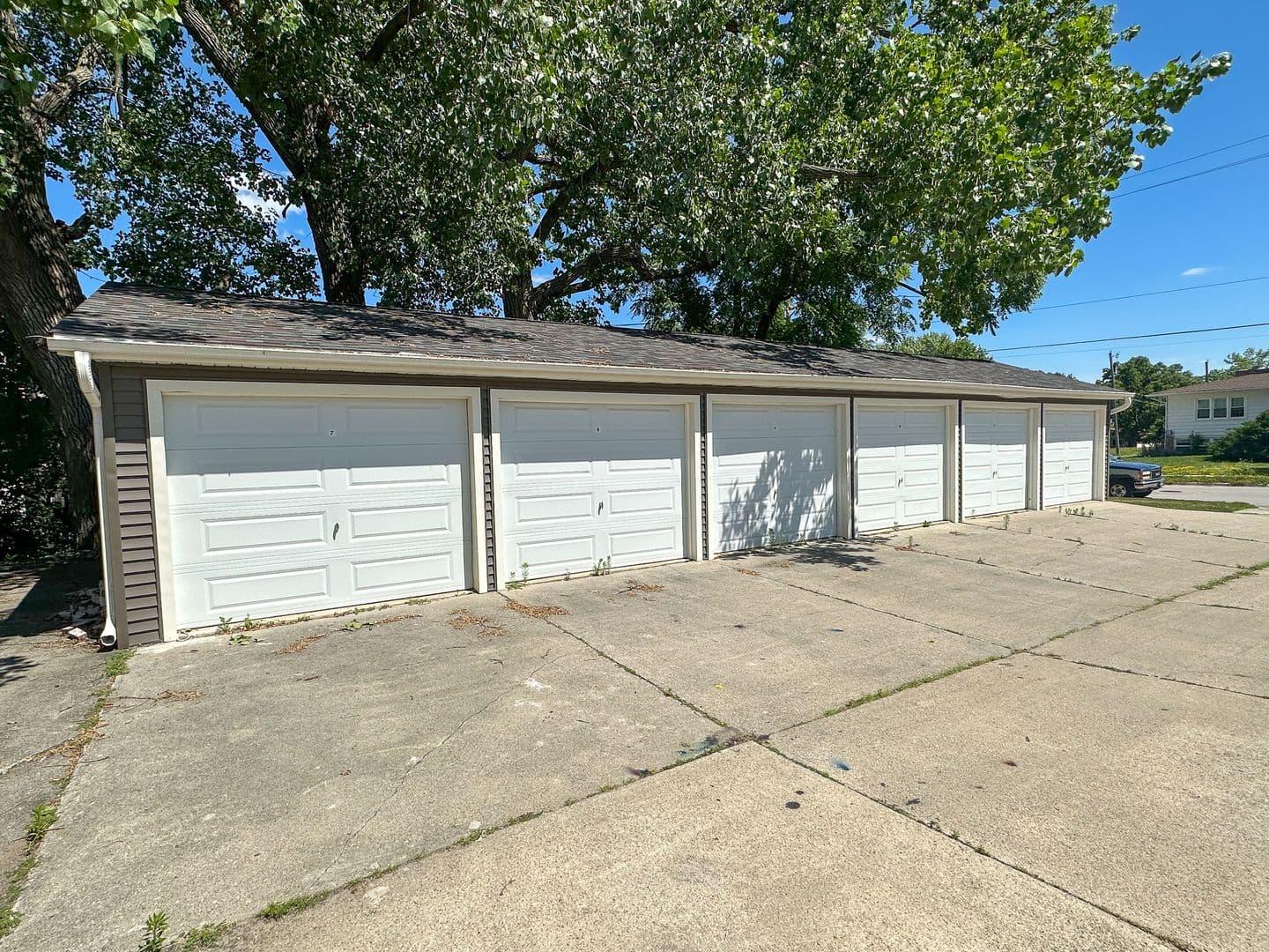 Ames Apartment: 126 Beedle Drive