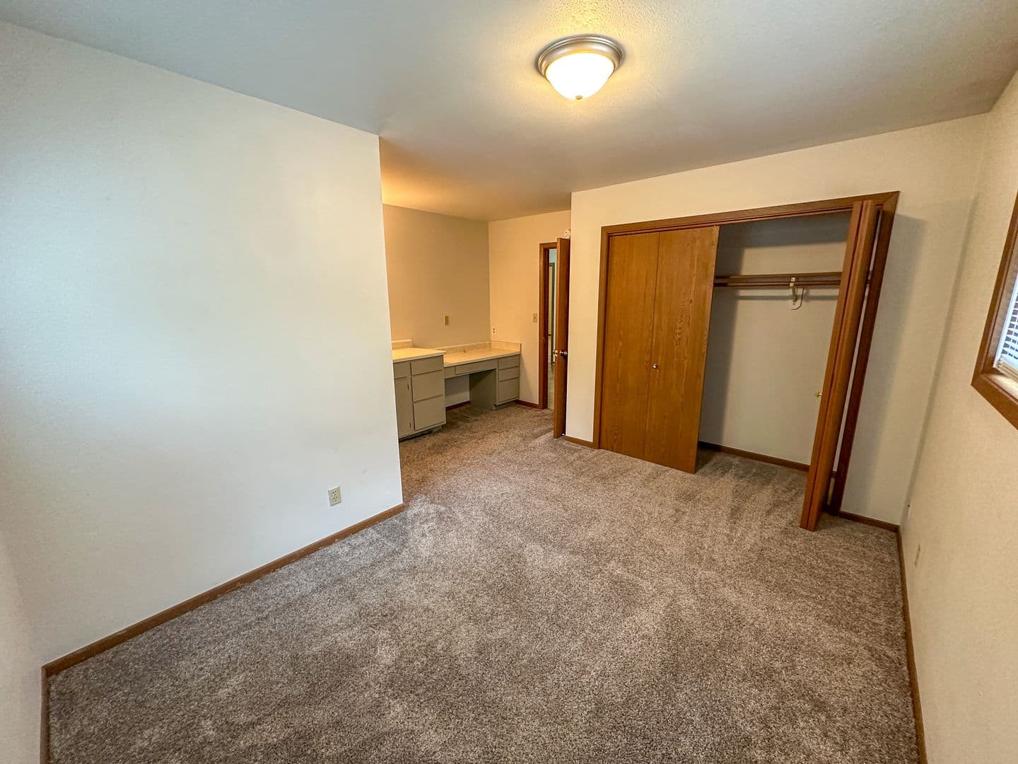 Ames House: 3014 Oakland St