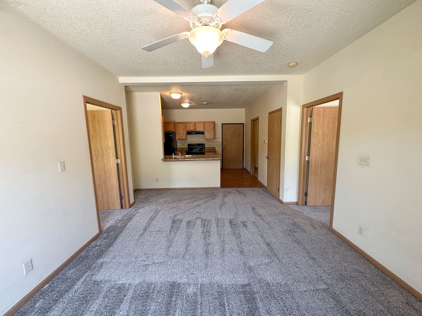Ames Apartment: 205 Beach Ave