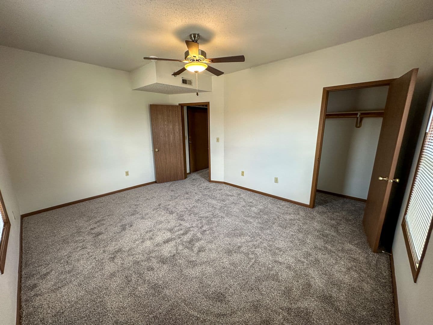 Ames Apartment: 2717 West St