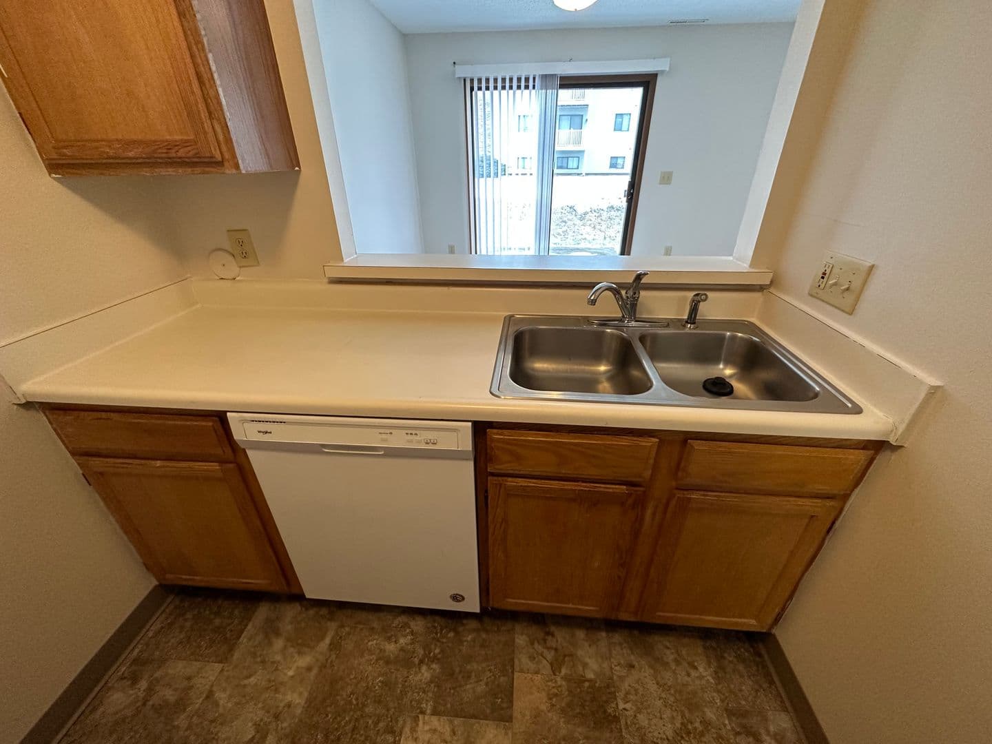 Ames Apartment: 1526 Little Bluestem Ct
