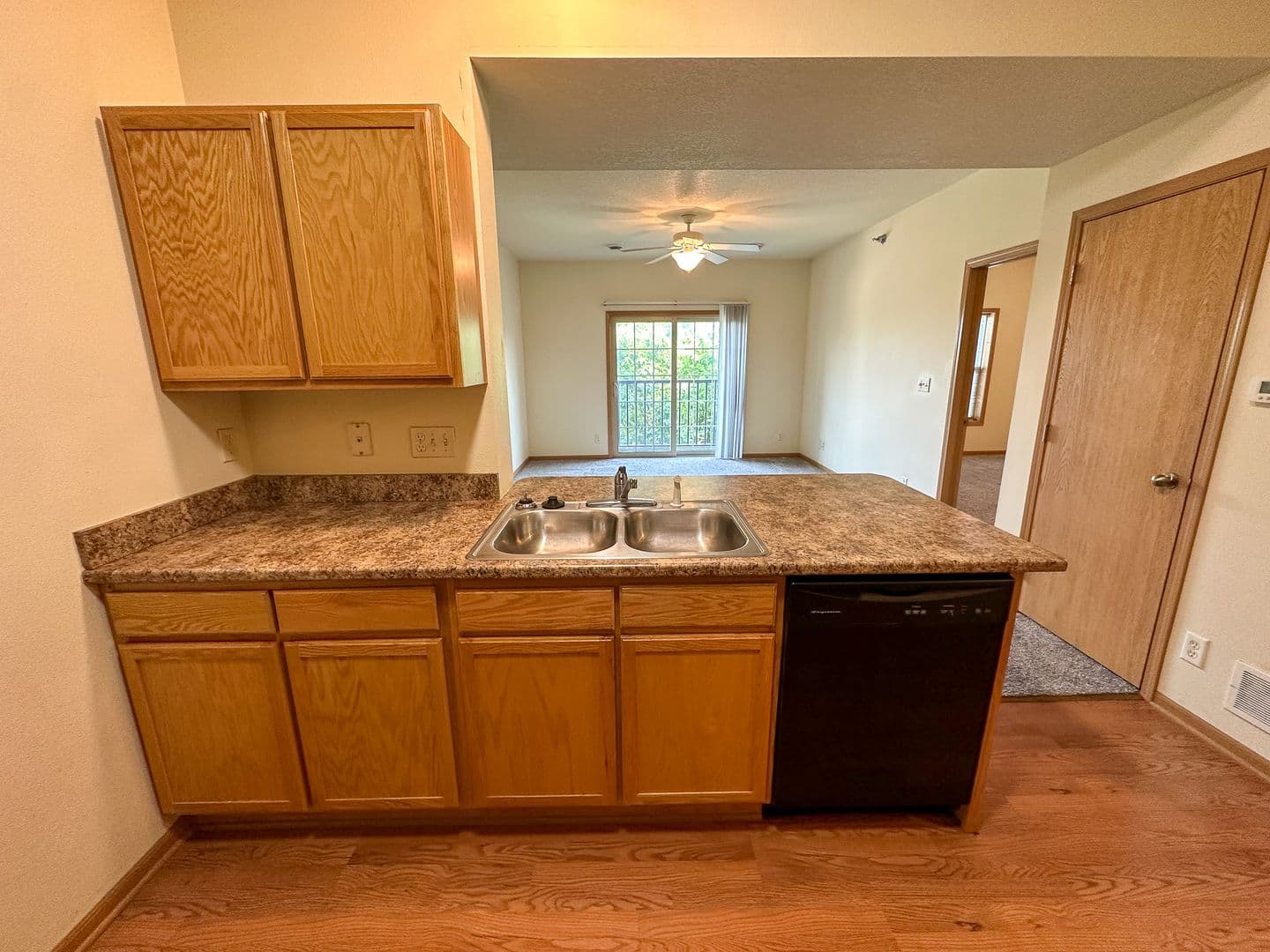 Ames Apartment: 205 Beach Ave