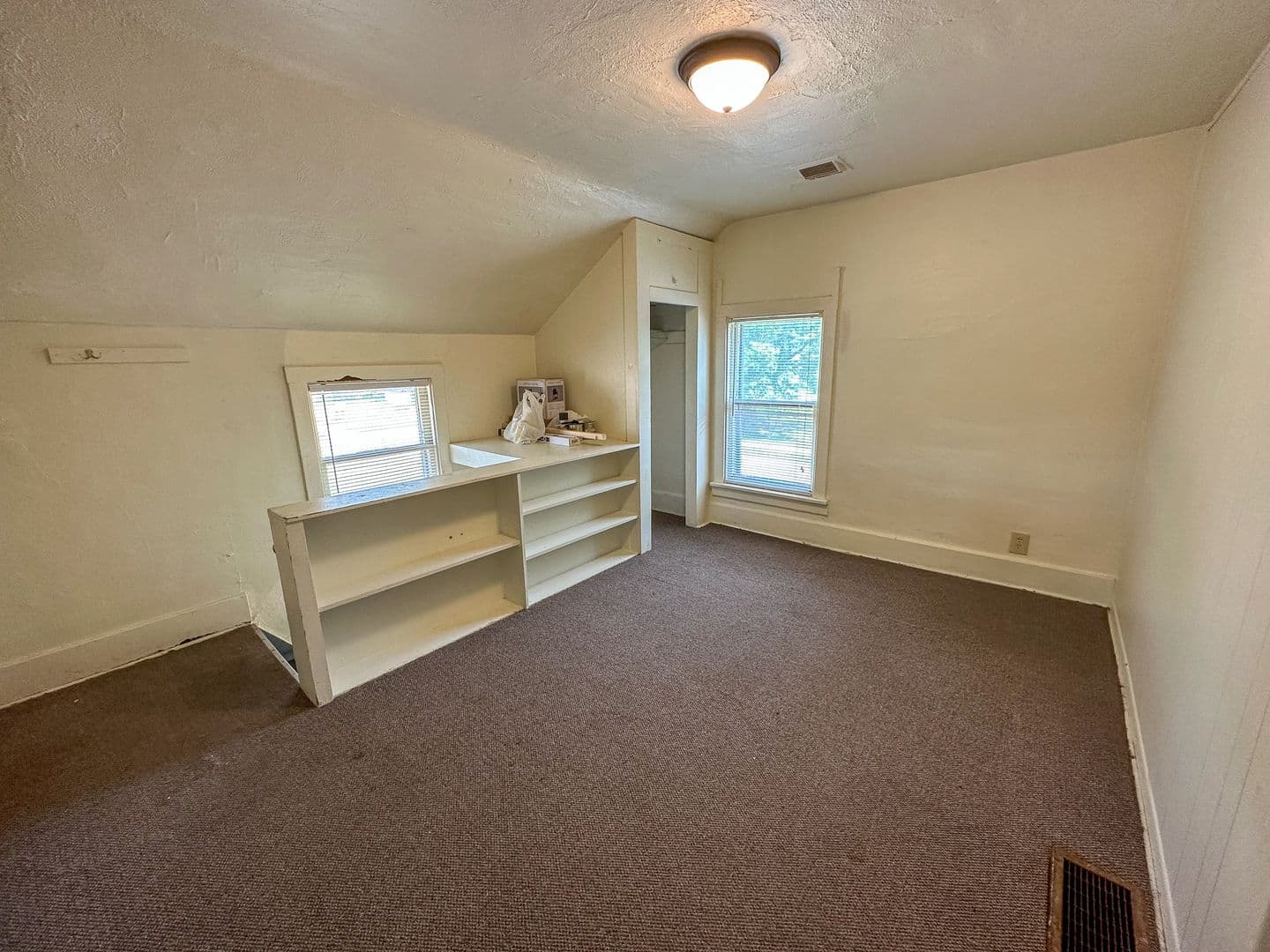 Ames House: 3324 Story St
