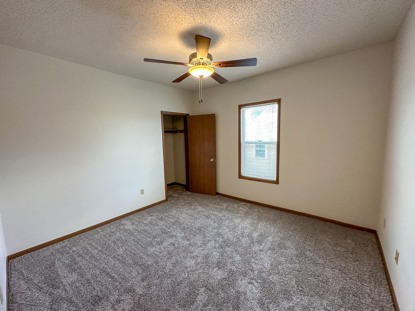 Ames Apartment: 2717 West St