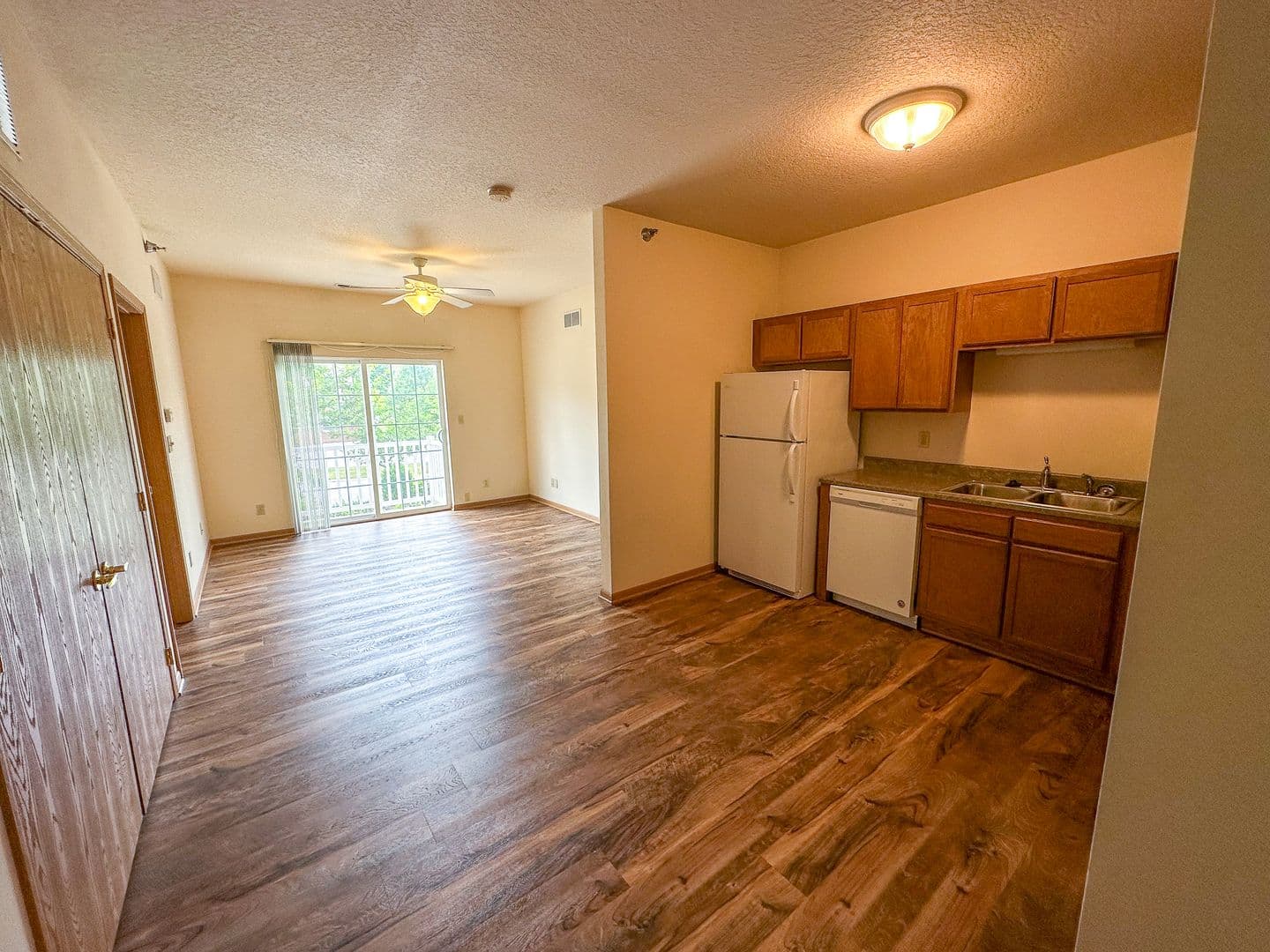 Ames Apartment: 210 Gray Ave