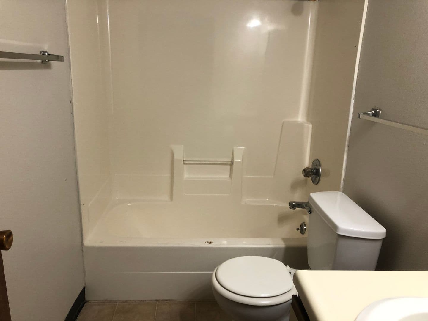 Ames Apartment: 312 Hillcrest Ave