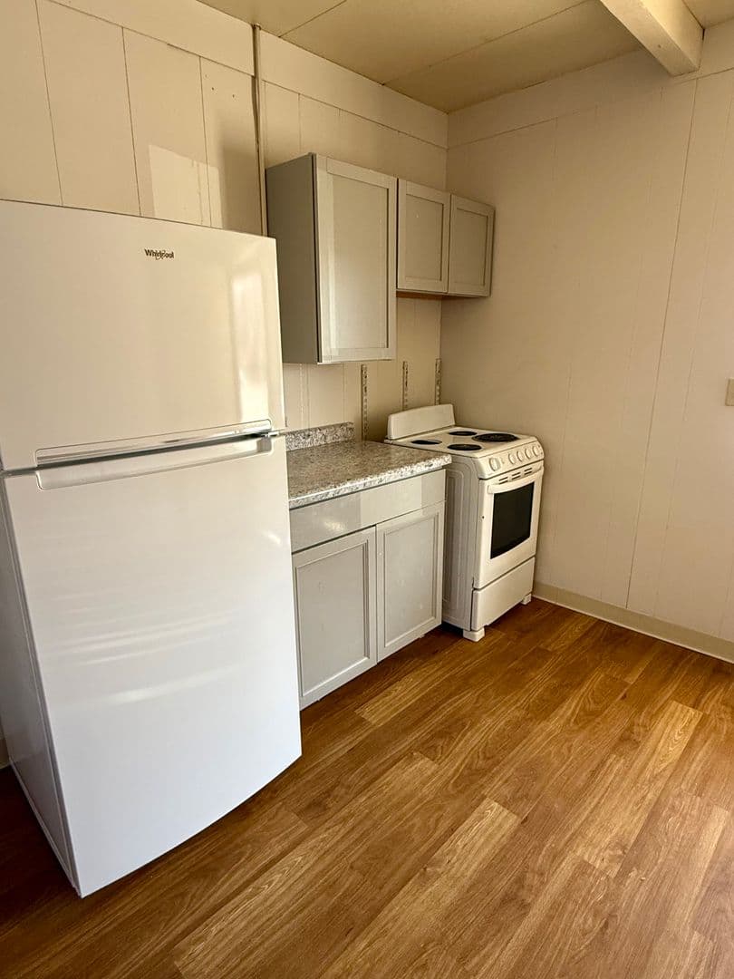 Ames Apartment: 4216 Lincoln Swing St